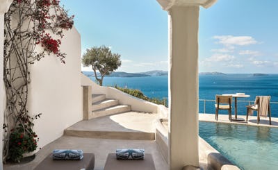 andronis-boutique-hotel-santorni-greece-pretige-suite-with-infinity-pool-01_12891