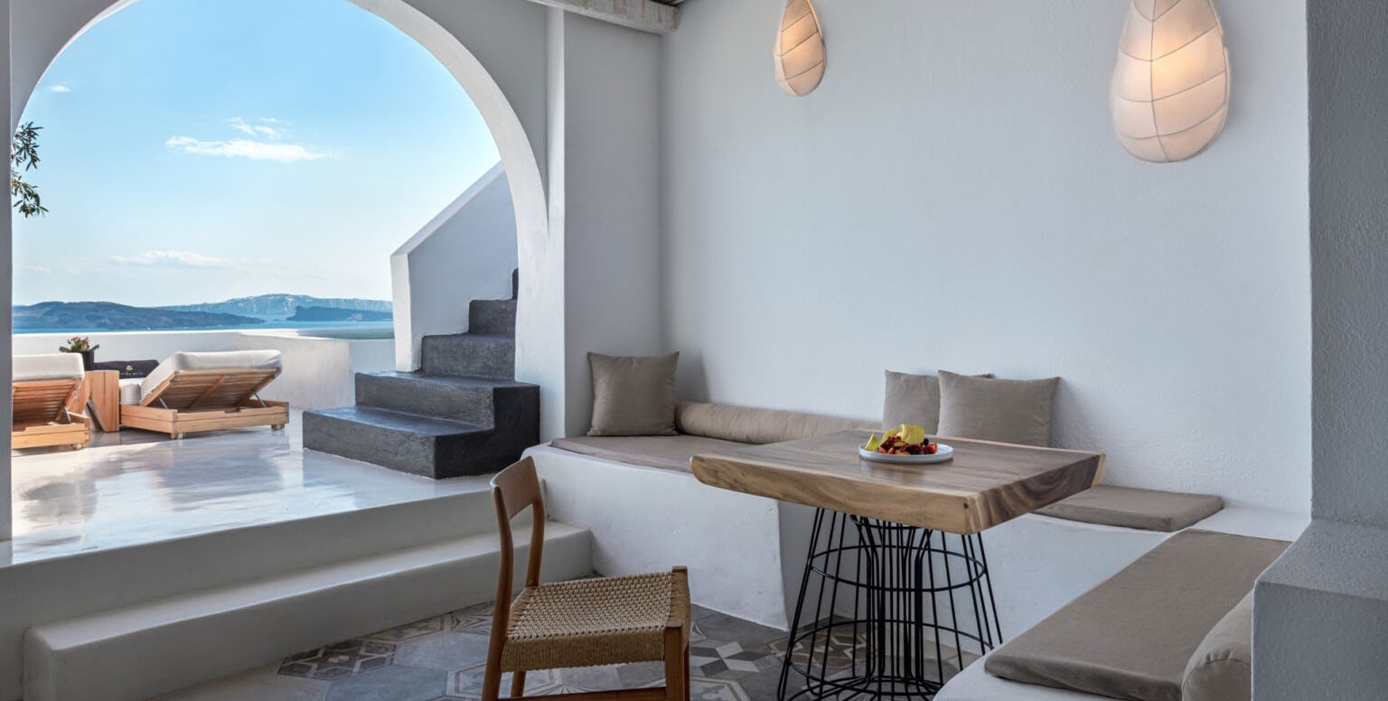 Deluxe Suite with Outdoor Hot tub