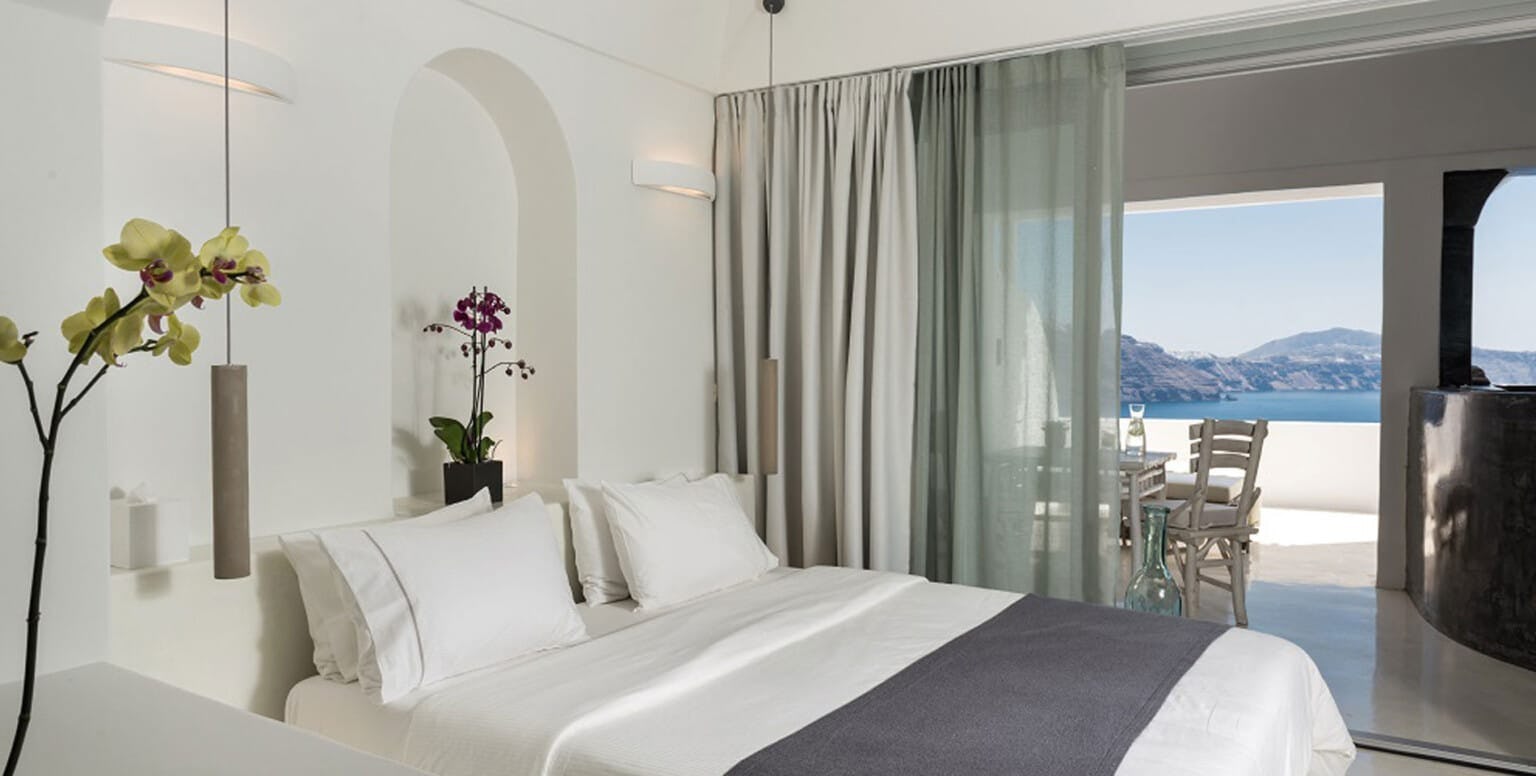 Honeymoon Suite with Outdoor Hot tub