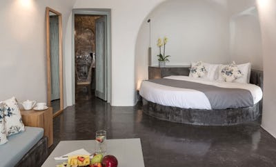 Superior Suite with Infinity Pool