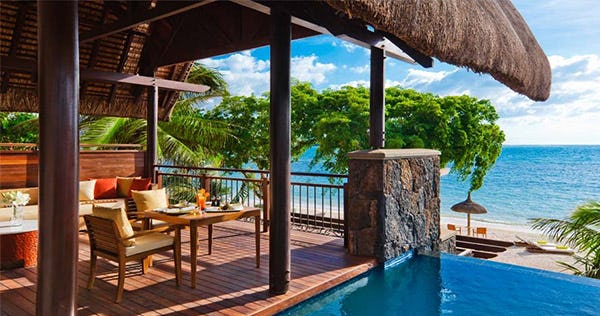 angsana-balaclava-mauritius-oceanfront-pool-suite-01_2469