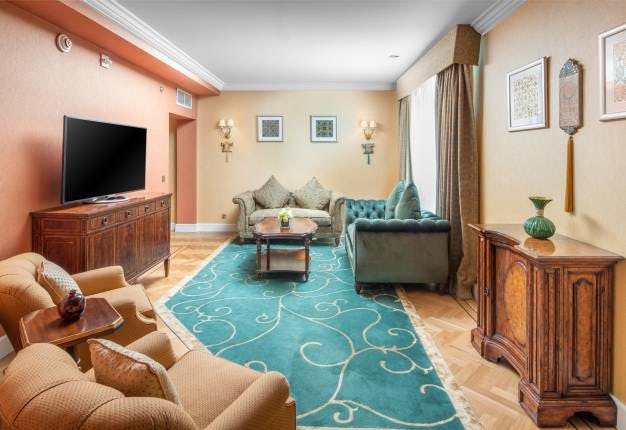 LUXURY SUITES PRESIDENTIAL SUITE