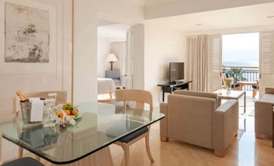 One Bedroom Deluxe Sea View Suite