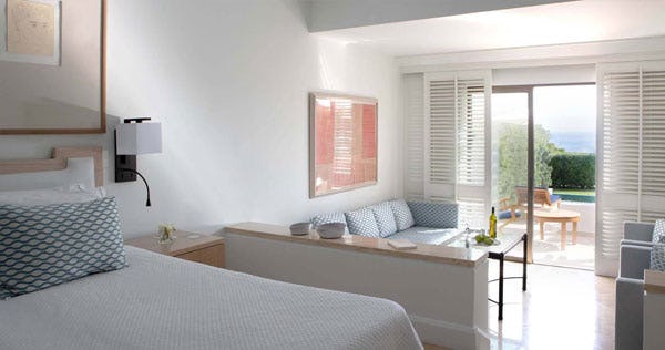 Studio Suite With Sea View And Pool