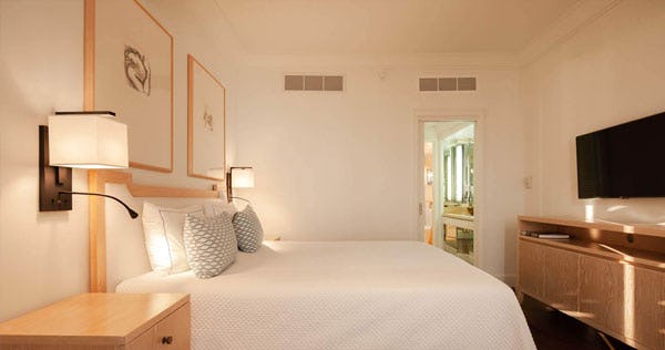 Two Bedroom Deluxe Sea View Suite