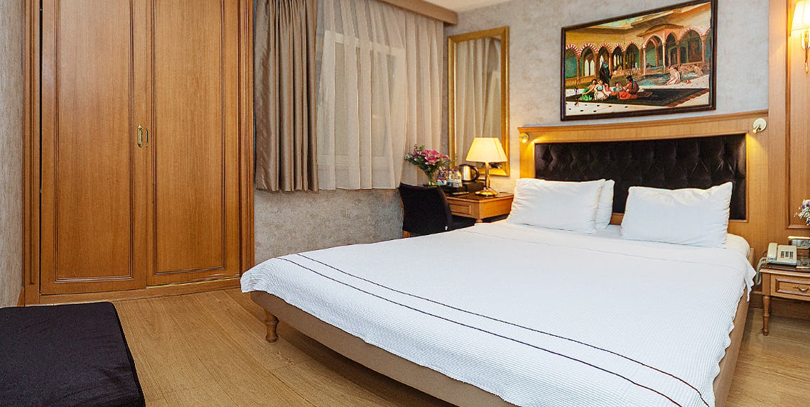 aprilis-hotel-istanbul-economy-double-room-01_5489