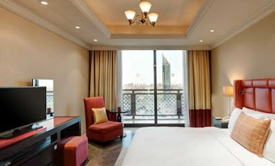 CITY VIEW THREE BEDROOM APARTMENT