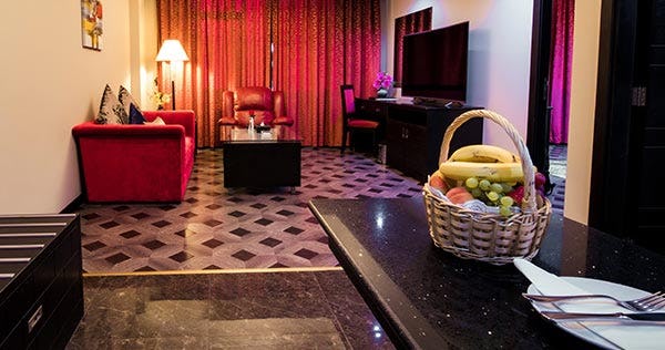 arman-hotel-deluxe-suite-bahrain-01_11617