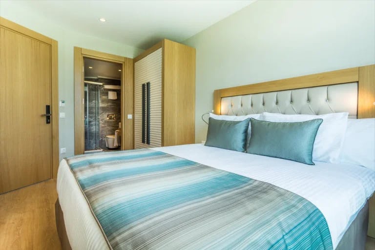 aska-lara-resort-and-spa-annex-river-family-room_8182