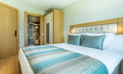 Annex River Family Room