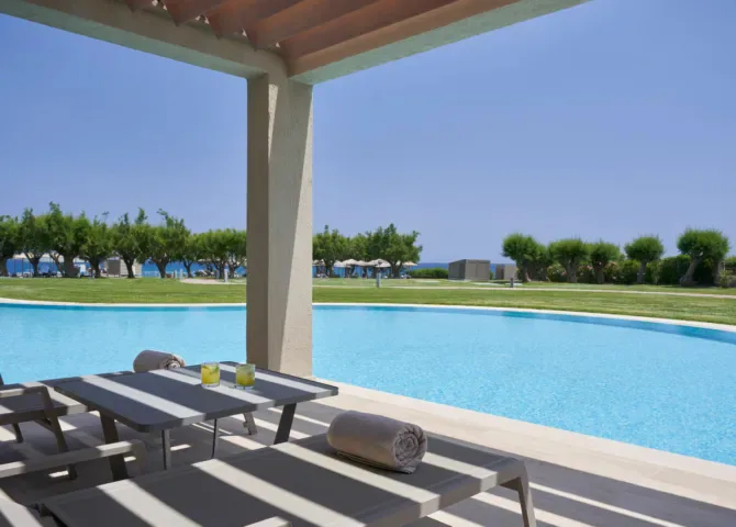 atlantica-aegean-blue-resort-kolympia-two-bedroom-suite-swim-up-limited-sea-view-02_13752