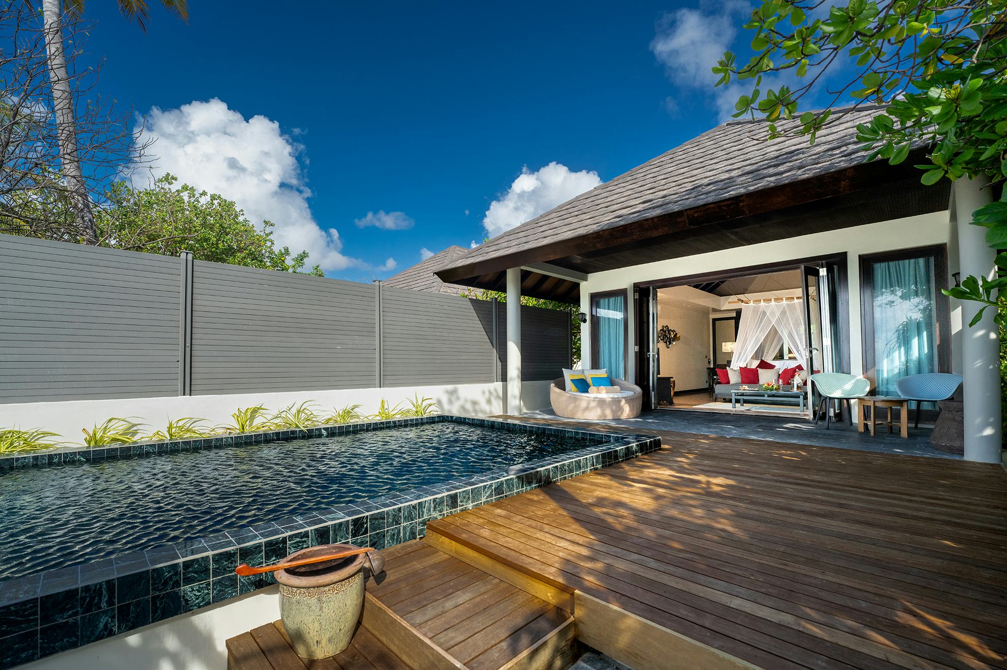 Kanifushi Beach Villa with Pool