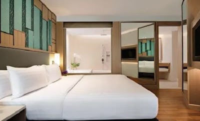 One Bedroom Suite Pool Access