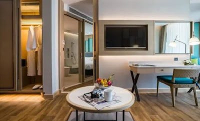 One Bedroom Suite Garden