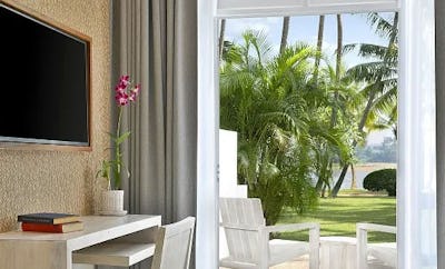 AVANI DELUXE OCEAN VIEW ROOM