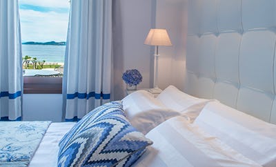 Deluxe Room with Sea View