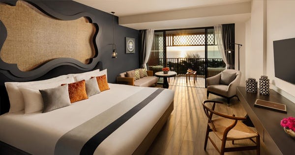 avista-grande-phuket-karon-mgallery-by-sofitel-premier-sea-view-room_9056