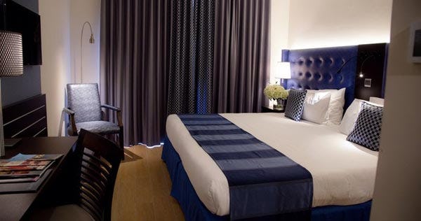ax-the-victoria-hotel-malta-executive-room_11125