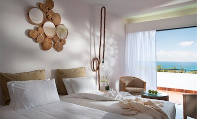 FAMILY INTERCONNECTING TWO SEA VIEW ROOMS