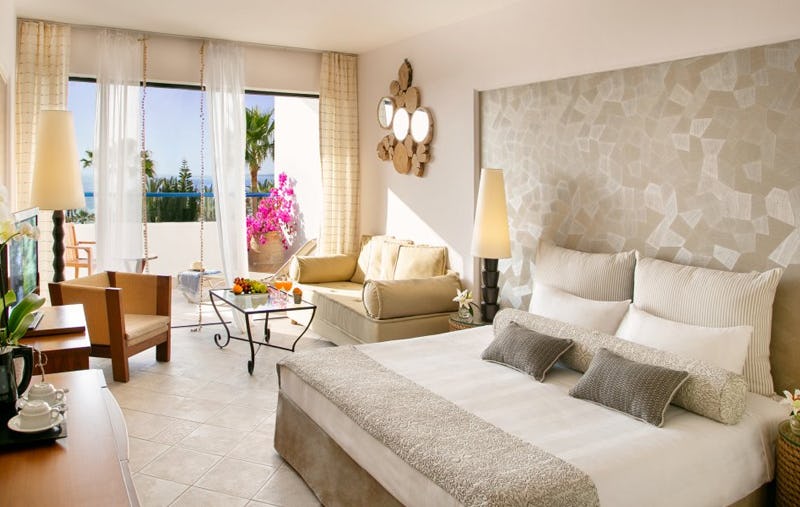 azia-resort-and-spa-paphos-cyprus-premium-junior-suite-sea-view-01_12823