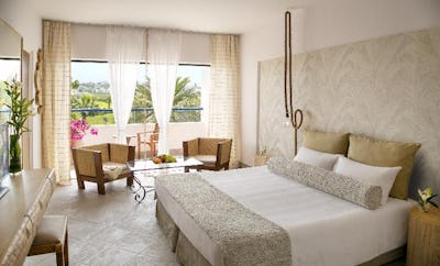 PREMIUM MOUNTAIN VIEW ROOMS