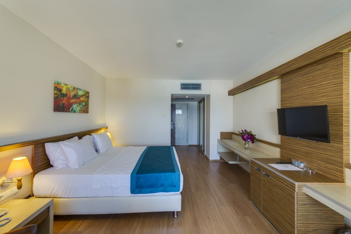 azure-by-yelken-bodrum-standard-room-sea-view-01_11247