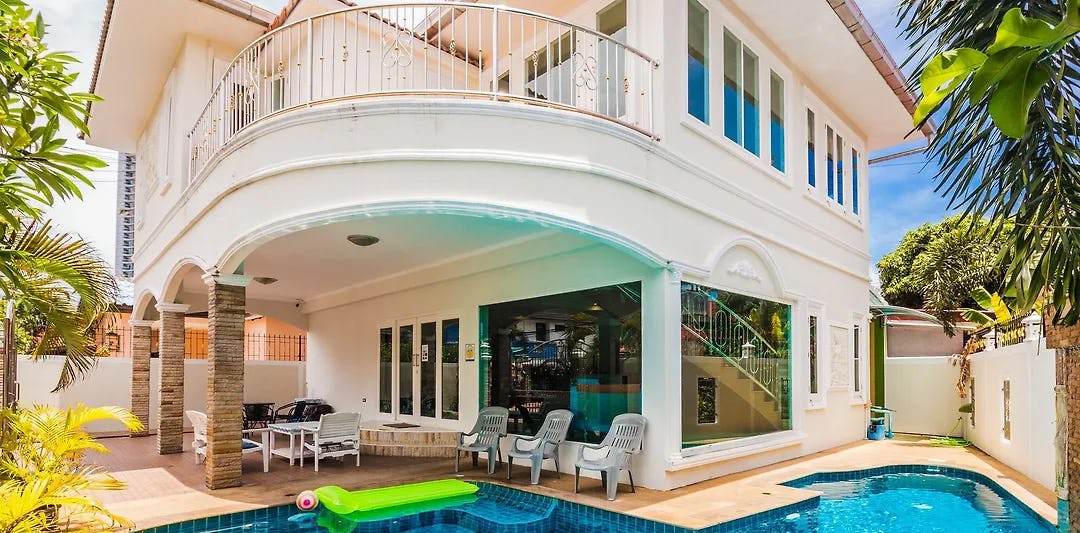 baan-kanittha-tewaree-4-bedrooms-pool-thailand-luxury-villa-01_12698