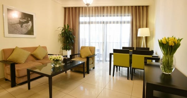bahi-ajman-palace-hotel-one-bedroom-residence-02_5097