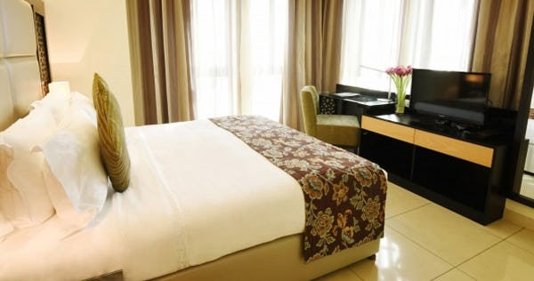 bahi-ajman-palace-hotel-two-bedroom-residence-02_5097