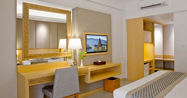 bali-rani-hotel-indonesia-superior-room-02_6752