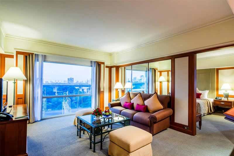 bangkok-palace-junior-suite-01_53