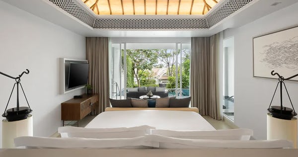 Deluxe Garden Pool Suite - King