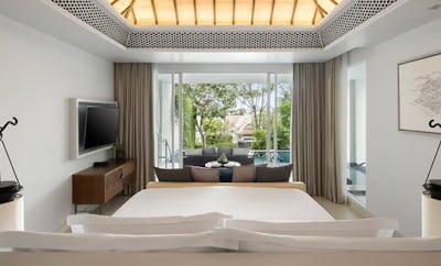 Deluxe Garden Pool Suite - King