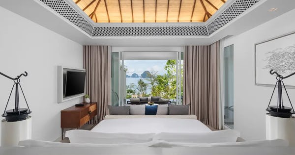 Partial Ocean Pool Suite - King