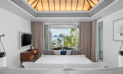 Partial Ocean Pool Suite - King