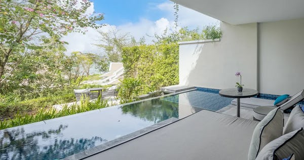 Wellbeing Sanctuary Pool Suite - King