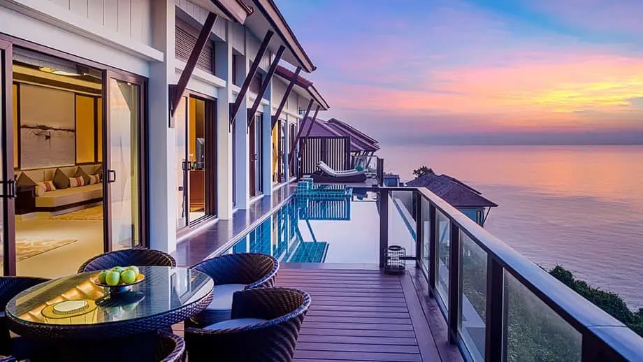banyan-tree-lang-co-vietnam-three-bedroom-oceanview-pool-villa-01_4914