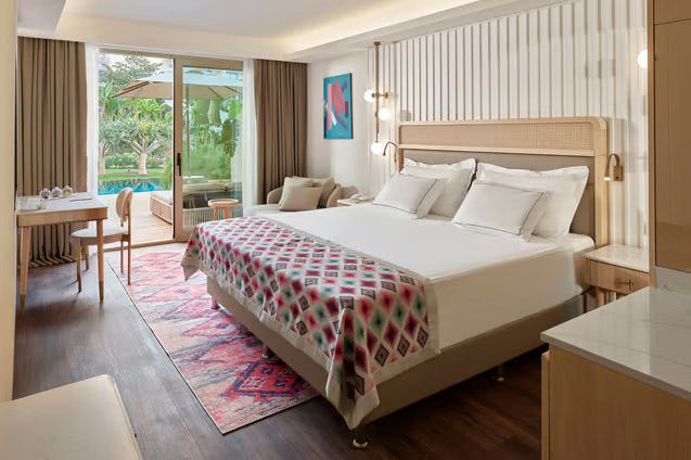 barut-lara-hotel-antalya-turkey-deluxe-family-swim-up-suite_8189