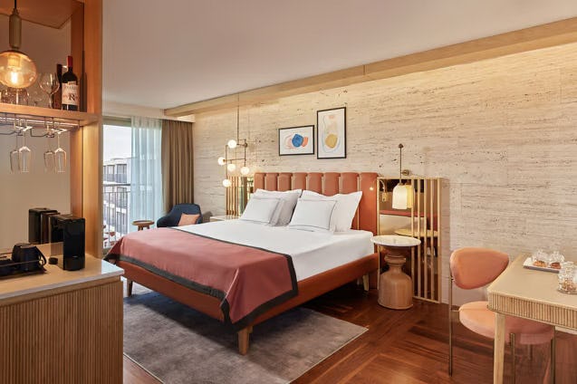 barut-lara-hotel-antalya-turkey-designer-junior-suite_8189