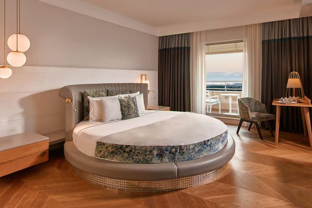 barut-lara-hotel-antalya-turkey-designer-suite-360_8189