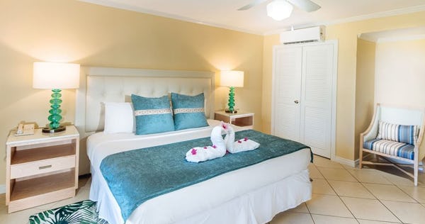 Deluxe Beach Front King