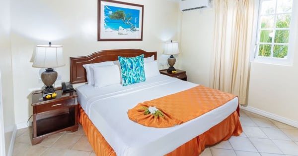 One Bedroom Croton Suite