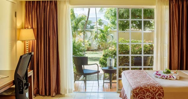 bay-gardens-hotel-st-lucia-superior-room_4817
