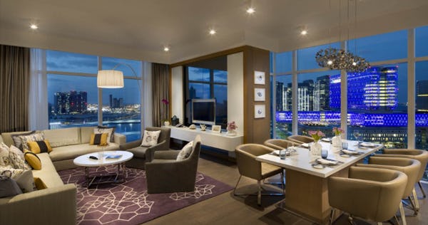 beach-rotana-residences-sea-view-3-bedroom-apartment-with-balcony-01_10902