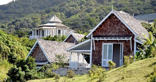 Luxury Private Porch Cottage with King Size Bed