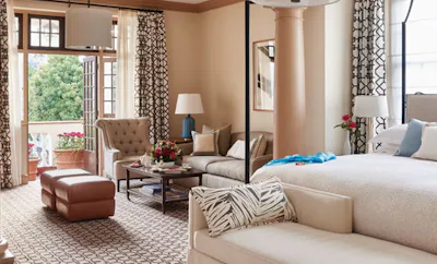 Deluxe Studio Suites