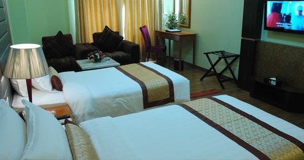 best-western-green-hill-hotel-yangon-deluxe-room-01_8701