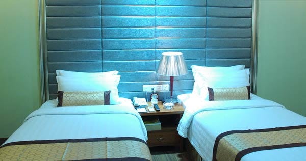 best-western-green-hill-hotel-yangon-deluxe-room-02_8701