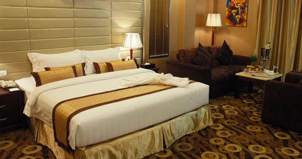 best-western-green-hill-hotel-yangon-premier-deluxe-room-02_8701