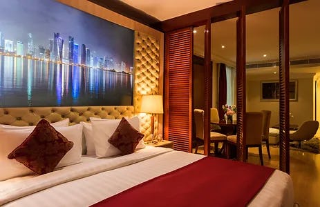 best-western-plus-doha-executive-suite-queen-bed-size-01_8360